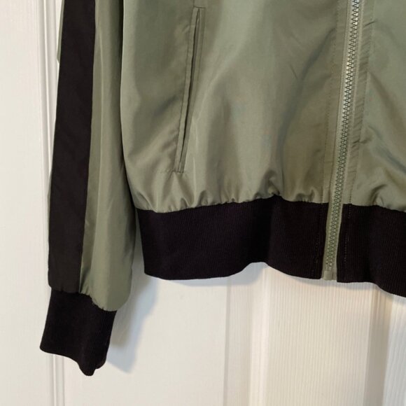 Forever 21 hooded windbreaker jacket olive green size small - Picture 5 of 12